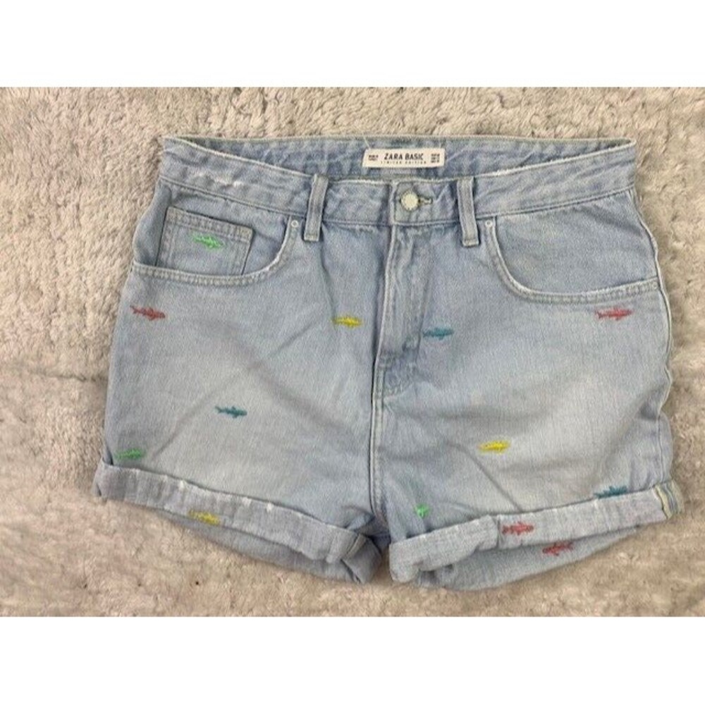 Zara Basic Size 10 Womens Shorts High Rise Embroidery Light Wash Cuff Hem